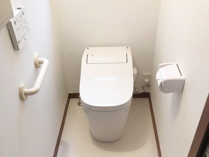 新しく交換したトイレは、パナソニックのアラウーノS141です。