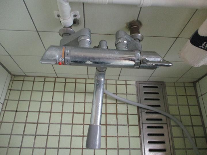 【施工前】浴室用水栓金具　洗い場水栓.JPG