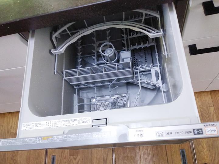 新しく交換した食洗機は、リンナイのRSW-404A-SVです。