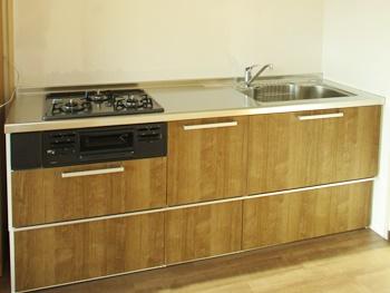 クリナップのラクエラは収納力が高くデザイン性の高いキッチンです