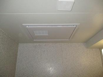 TOTOの浴室換気暖房乾燥機、三乾王を取り付けました