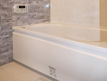TOTOのマンションリモデルは魔法びん浴槽とほっカラリ床機能を搭載