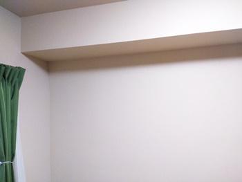 天井と壁のクロスをリリカラのLB9471に張替えました。防カビ仕様のクロスです。素敵なお部屋になりました。