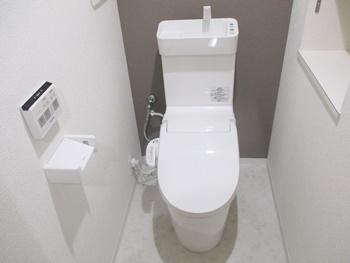 パナソニックのNEWアラウーノVは、スゴピカ素材を採用したトイレなので、汚れが付きにくくお手入れが簡単です。