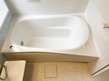 魔法びん浴槽は、保温効果が高いので長時間の入浴も快適です。