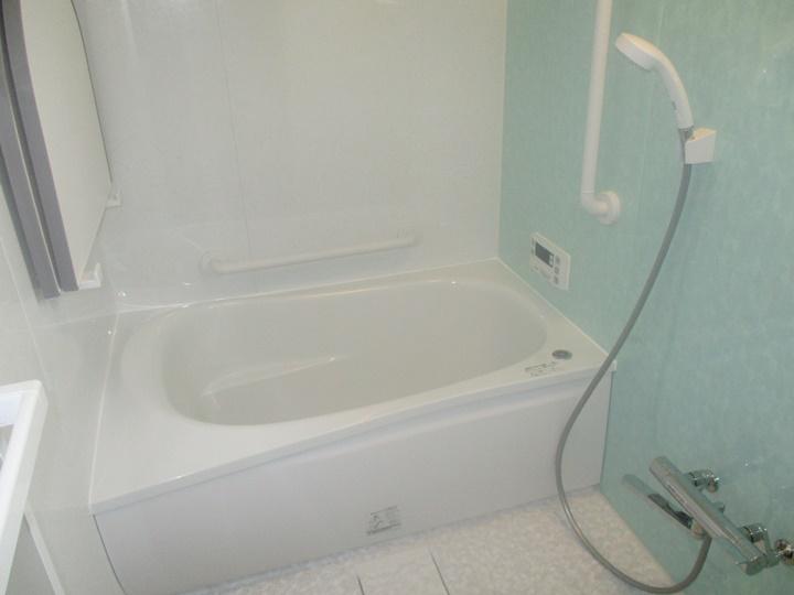 新しく交換した浴室は、TOTOさんのマンションリモデルバスルームです。