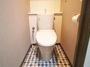 リクシルのアメージュZは、アクアセラミックを採用したトイレなので、汚れが付きにくいのでお掃除が簡単です。
