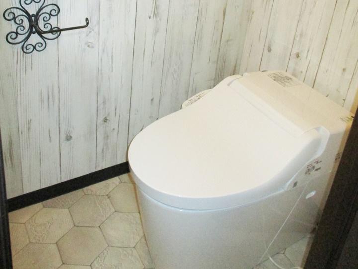 リフォームごのトイレはパナソニックのアラウーノV手洗いなしタンクレストイレ