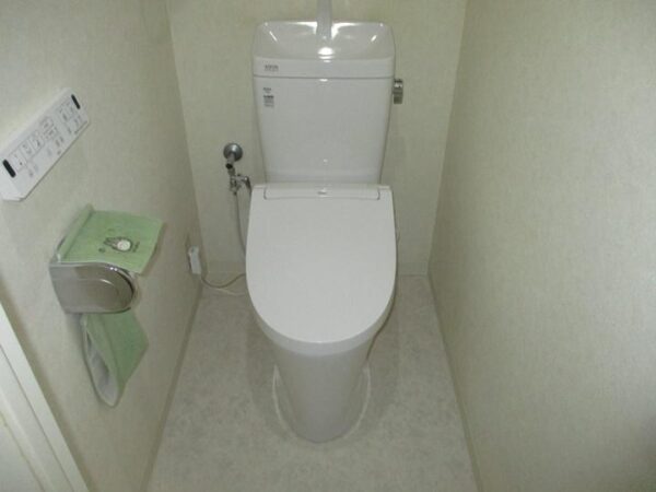 トイレ・内装リフォーム工事事例