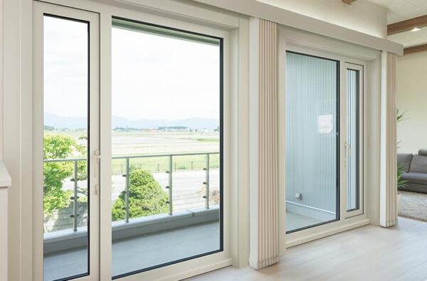 横須賀 リフォームのプロが教える　内窓リフォーム価格相場情報！